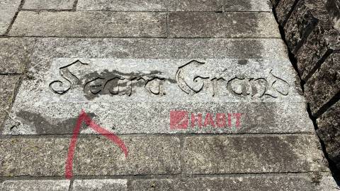 Moradia em Pedra para Restauro em Póvoa de Lanhoso, Braga