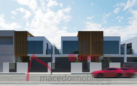 Moradias T3 em Banda para venda em Adaúfe, Braga