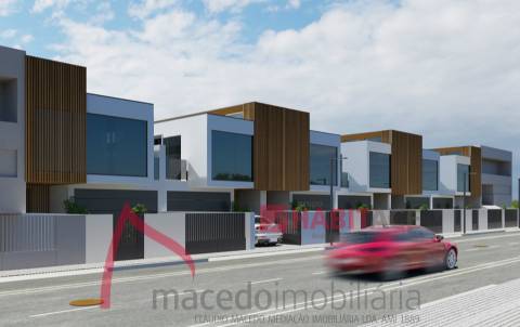 Moradias T3 em Banda para venda em Adaúfe, Braga