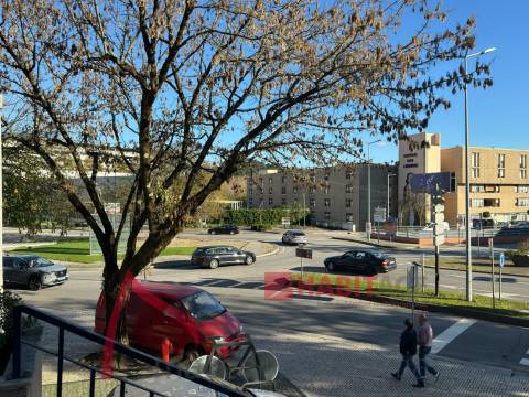 Loja para venda em Vila Nova de Famalicão