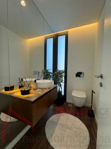 Moradia Isolada T4 com Piscina para venda em Braga