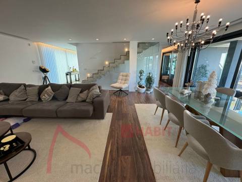 Moradia Isolada T4 com Piscina para venda em Braga