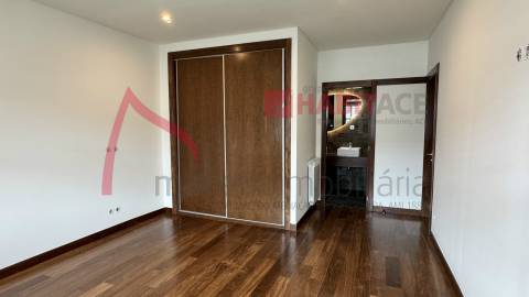 Moradia em Banda T4+1 à venda em Dume, Braga