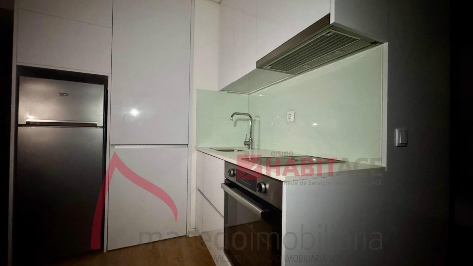 Apartamento T0 para venda no Carandá, Braga.