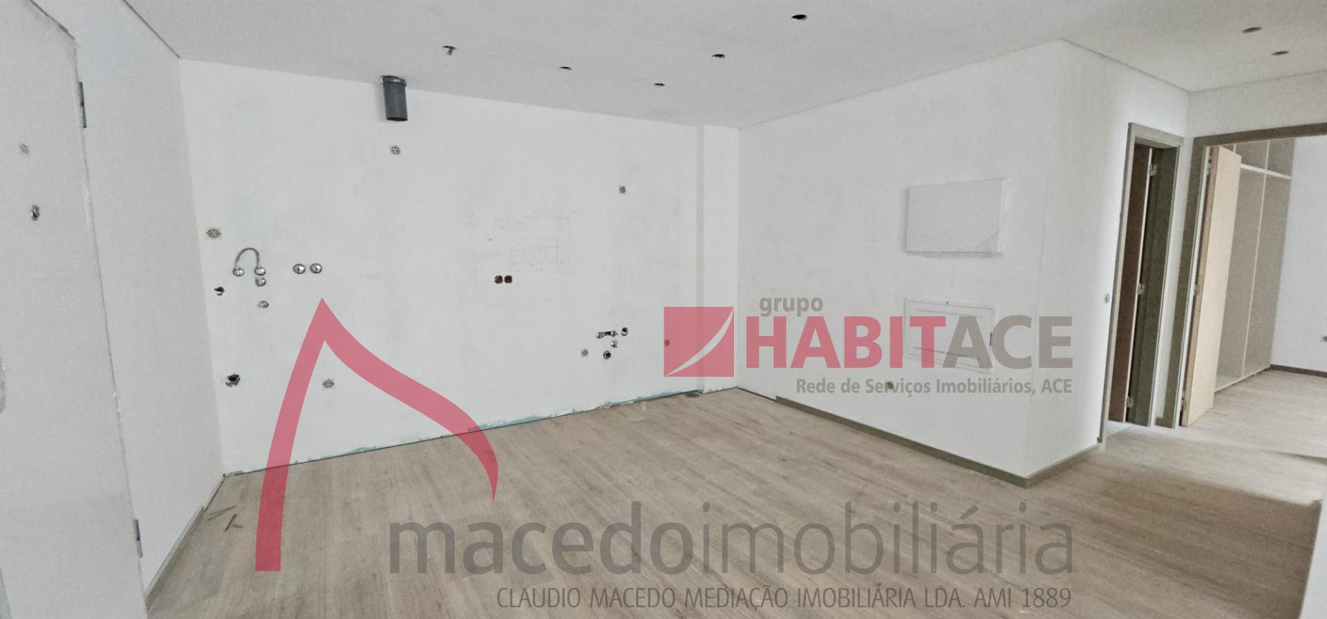 Apartamento T1+1 em S. Vicente