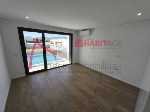 Moradia Terrea T3 nova em Panoias