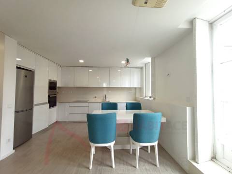 Apartamento T2 mobilado Centro Historico