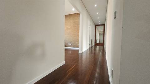 Moradia Térrea T3 c/ Piscina em Fafe