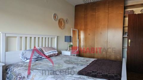 Apartamento T3 com 3 frentes, varandas e garagem fechada – Amares