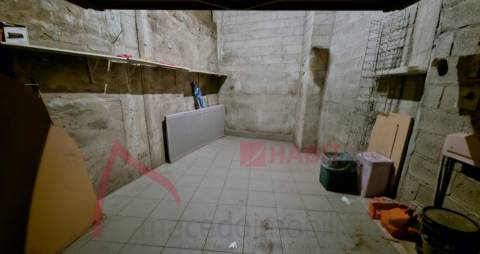 Apartamento T3 com 3 frentes, varandas e garagem fechada – Amares