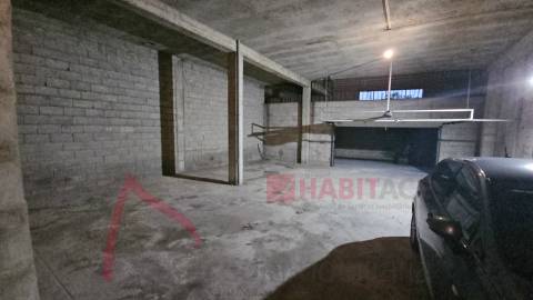 Apartamento T3 com 3 frentes, varandas e garagem fechada – Amares