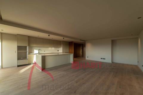 Apartamento T2 Novo para Arrendamento  em São Vicente