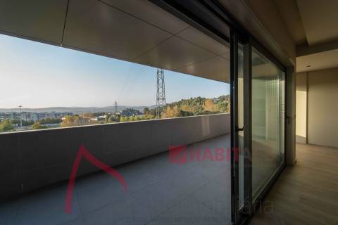 Apartamento T2 Novo para Arrendamento  em São Vicente