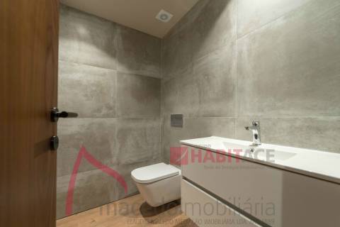 Apartamento T2 Novo para Arrendamento  em São Vicente