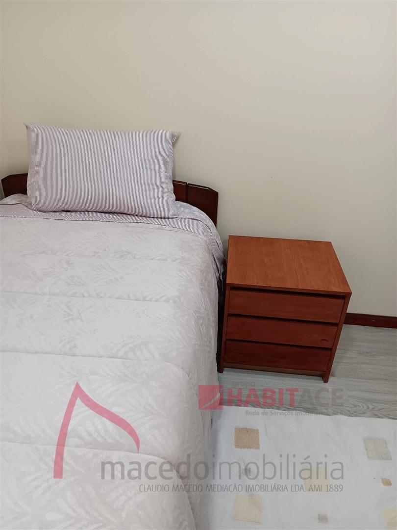 Quarto para Alugar em Apartamento Familiar Aconchegante