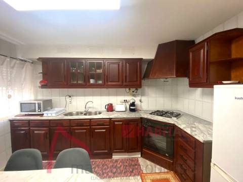 Quarto para Alugar em Apartamento Familiar Aconchegante