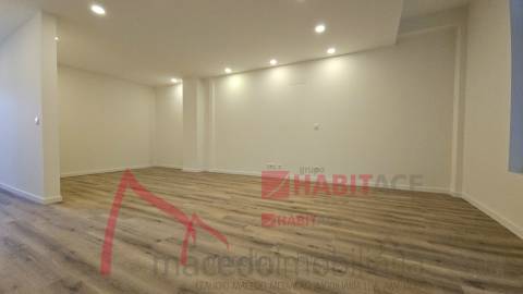 Apartamento T1+ escritório em S. Vicente