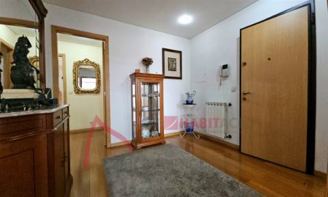 Apartamento T3 com 2 frentes e varandas em Ferreiros – Braga  O Seu Apartamento dos Sonhos, Cheio de