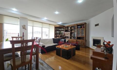 Apartamento T3 com 2 frentes e varandas em Ferreiros – Braga  O Seu Apartamento dos Sonhos, Cheio de