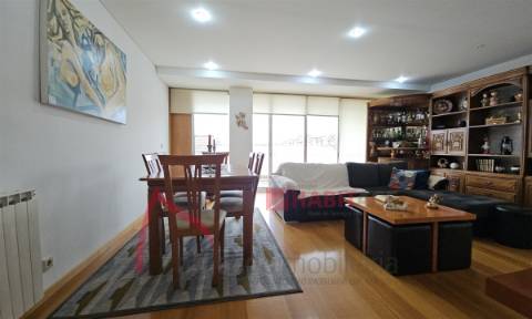 Apartamento T3 com 2 frentes e varandas em Ferreiros – Braga  O Seu Apartamento dos Sonhos, Cheio de