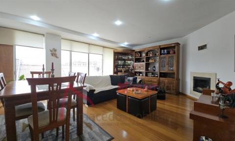 Apartamento T3 com 2 frentes e varandas em Ferreiros – Braga  O Seu Apartamento dos Sonhos, Cheio de