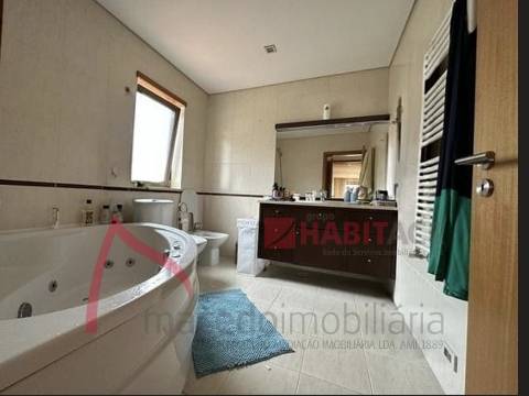 Moradia Individual T3 com piscina em Lomar