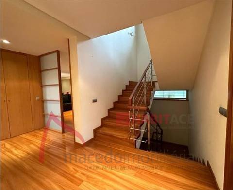 Moradia Individual T3 com piscina em Lomar