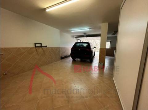 Moradia Individual T3 com piscina em Lomar