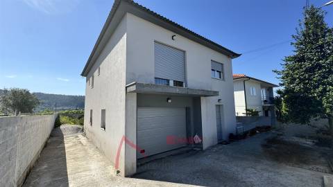 Moradia Individual em Arentim