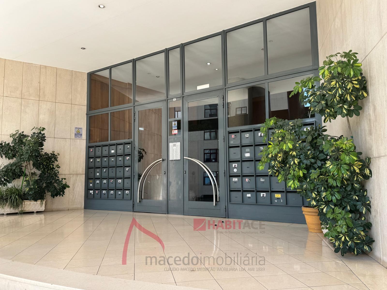 Apartamento T4 Mobilado para Arrendamento em São Vicente, Braga