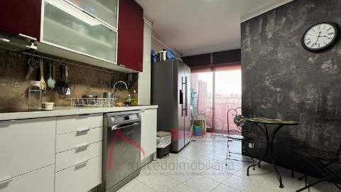 Apartamento T4 Mobilado para Arrendamento em São Vicente, Braga