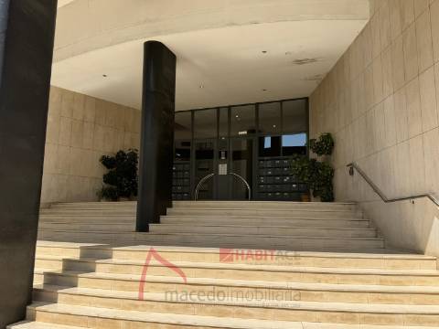 Apartamento T4 Mobilado para Arrendamento em São Vicente, Braga
