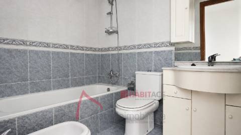 Apartamento T1 para Arrendamento em Lamaçães, Braga