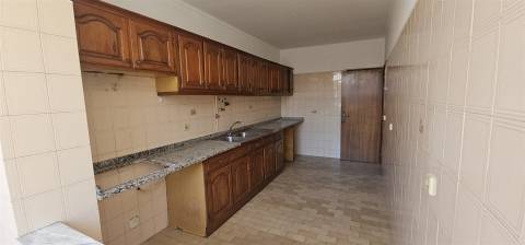 T2+1 para Arrendamento em Ferreiros, Braga