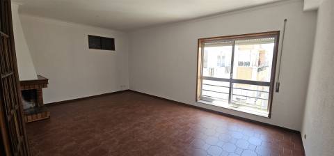 T2+1 para Arrendamento em Ferreiros, Braga