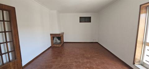 T2+1 para Arrendamento em Ferreiros, Braga