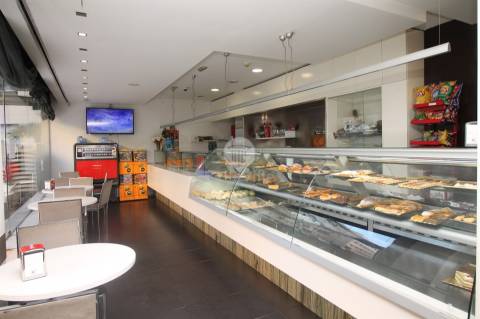 Trespasse Pastelaria com Fabrico e Restaurante