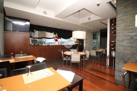 Venda de Pastelaria com Fabrico e Restaurante