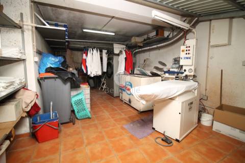 Venda de Pastelaria com Fabrico e Restaurante