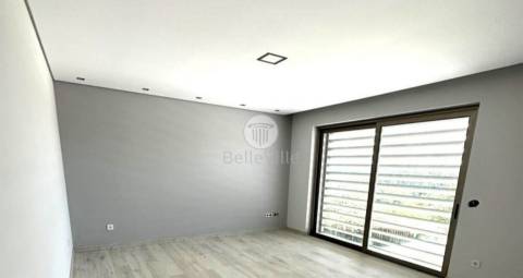 Moradia Isolada T5 com piscina, Santa Maria da Feira