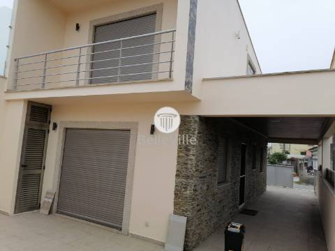 Moradia Isolada T3 Venda em Apúlia e Fão,Esposende