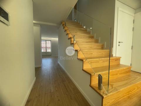 Apartamento T2 DUPLEX Arrendamento em Barcelos, Vila Boa e Vila Frescainha (São Martinho e São Pedro),Barcelos