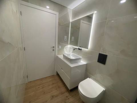 Apartamento T2 DUPLEX Arrendamento em Barcelos, Vila Boa e Vila Frescainha (São Martinho e São Pedro),Barcelos