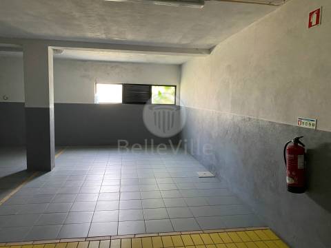 Apartamento T1 remodelado para arrendar