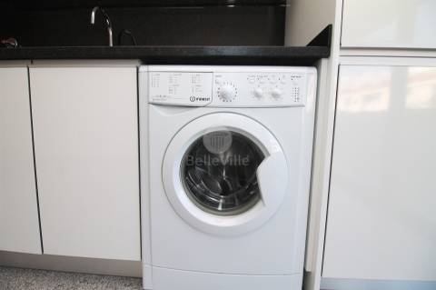 Apartamento T1 remodelado para arrendar