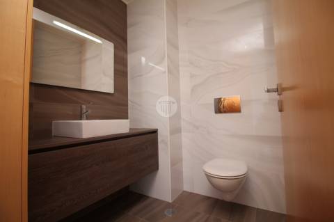 Apartamento T1 remodelado para arrendar