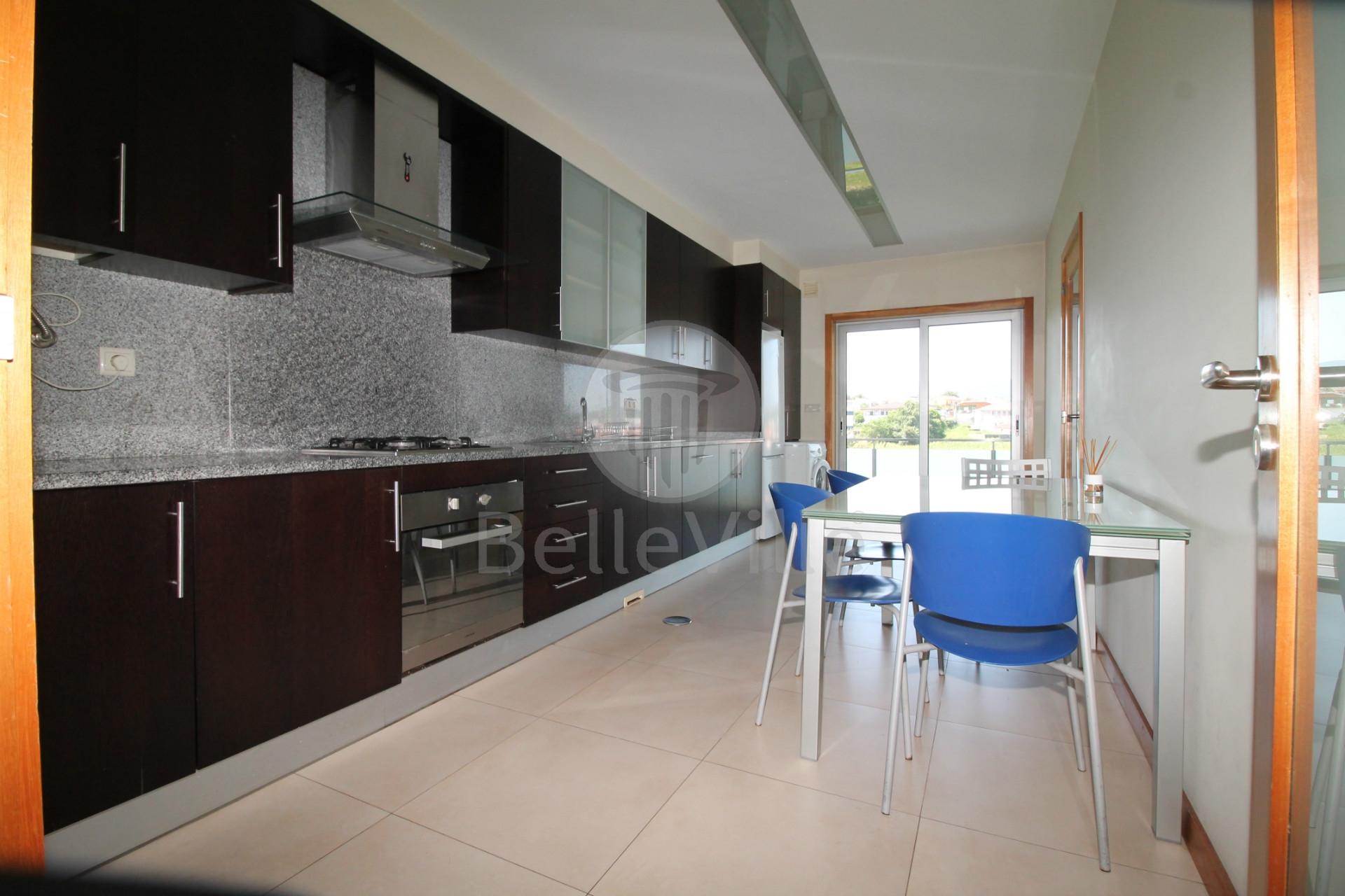 Apartamento T2+1 Arrendamento em Barcelos, Vila Boa e Vila Frescainha (São Martinho e São Pedro),Barcelos