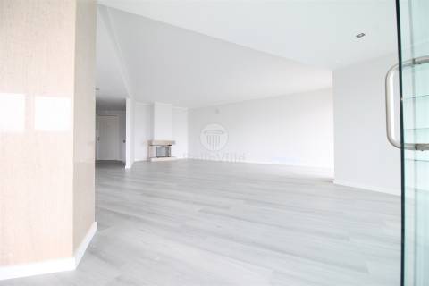apartamento T4, 255m2,  perfeito para quem valoriza espaço