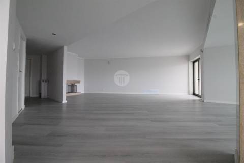 apartamento T4, 255m2,  perfeito para quem valoriza espaço