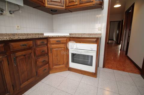 Apartamento T3 para arrendamento.